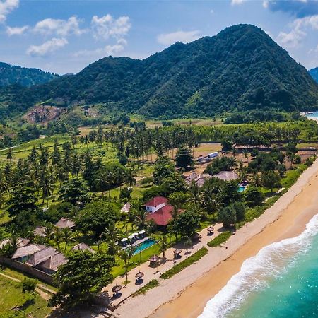 Segara Lombok Beach Resort Selong Belanak Exterior foto