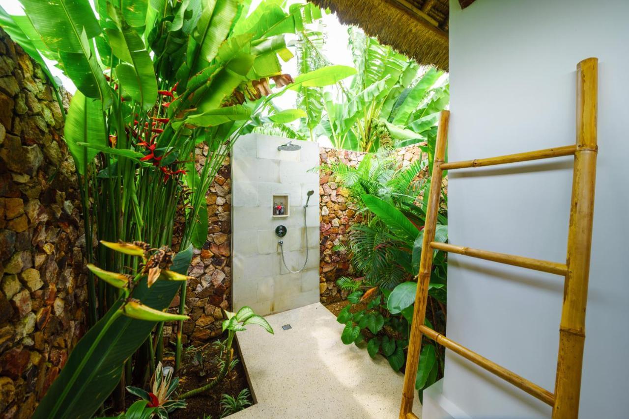 Segara Lombok Beach Resort Selong Belanak Exterior foto